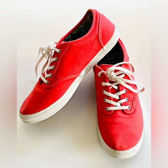 VANS—OLD SCHOOL—WOMEN’S 8–GOOD CLEAN CONDITION—READY TO GO! - Picture 2 of 12